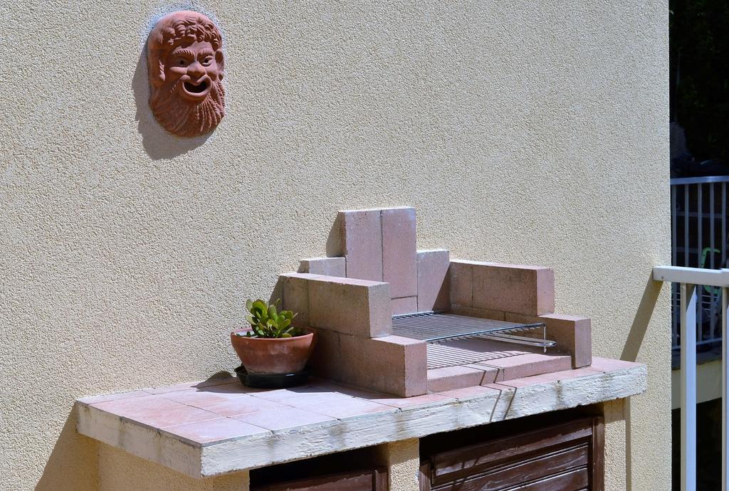 דירות מונליה House Grecale חדר תמונה